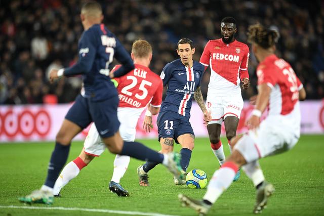 辽宁男篮CBA杯赛遭江苏大爆冷引热议！球迷不满外援刷爆官媒评论区（CBA杯赛冷门：辽宁男篮不敌江苏惹热议，球迷不满外援涌入官媒评论区）