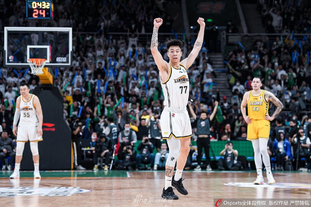 阿坎吉：在学校时发现自己擅长数学；想拥有泽林斯基的技术（阿坎吉：上学时察觉数学天赋，最想具备泽林斯基的技术）