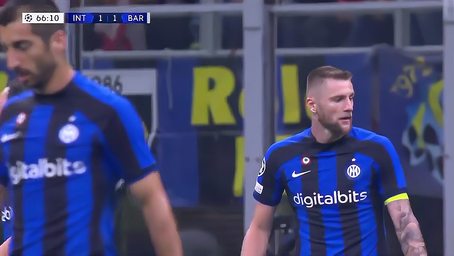 啥情况？篮网首节命中率&三分命中率皆超过60%，仍落后雄鹿3分（离谱！篮网首节投篮与三分命中率双超60%，仍以3分落后雄鹿）