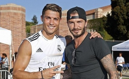 17岁290天，卡尔成为欧冠历史连续3场进球最年轻的球员（年仅17岁290天，卡尔加冕欧冠史上连续三场进球最年轻球员）